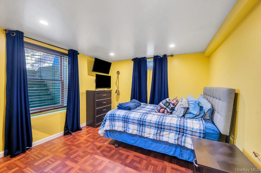 Single Family Giant Oak  Suffolk County, NY 11961, MLS-980015-42