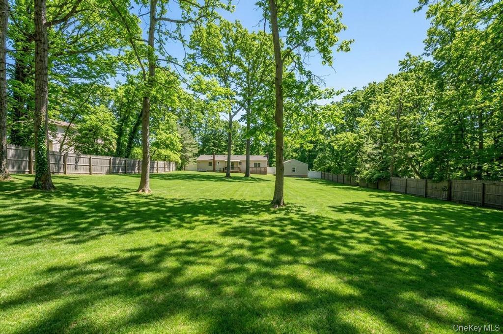 Single Family Giant Oak  Suffolk County, NY 11961, MLS-980015-7