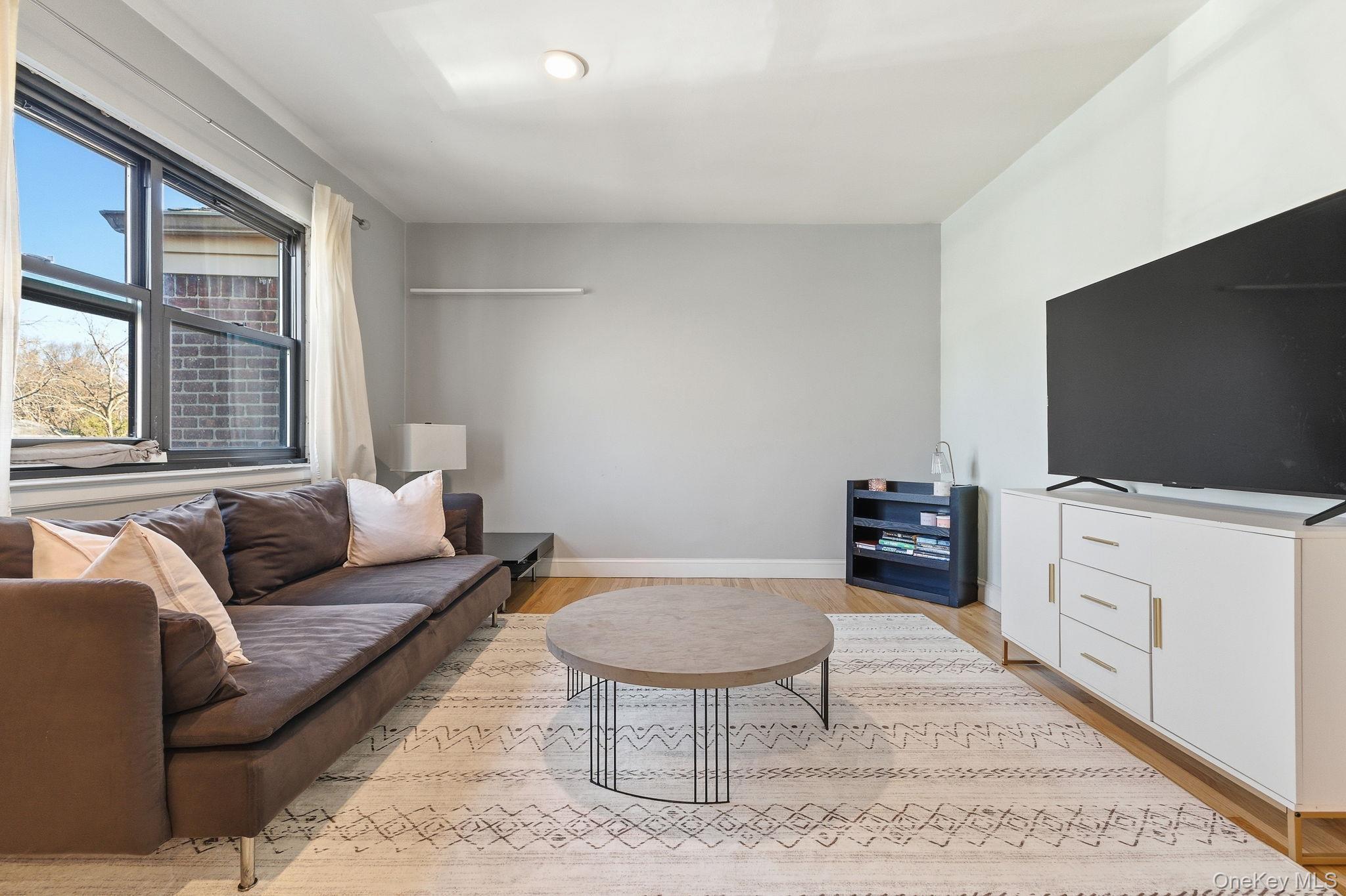 Coop 75th  Queens, NY 11364, MLS-980028-3