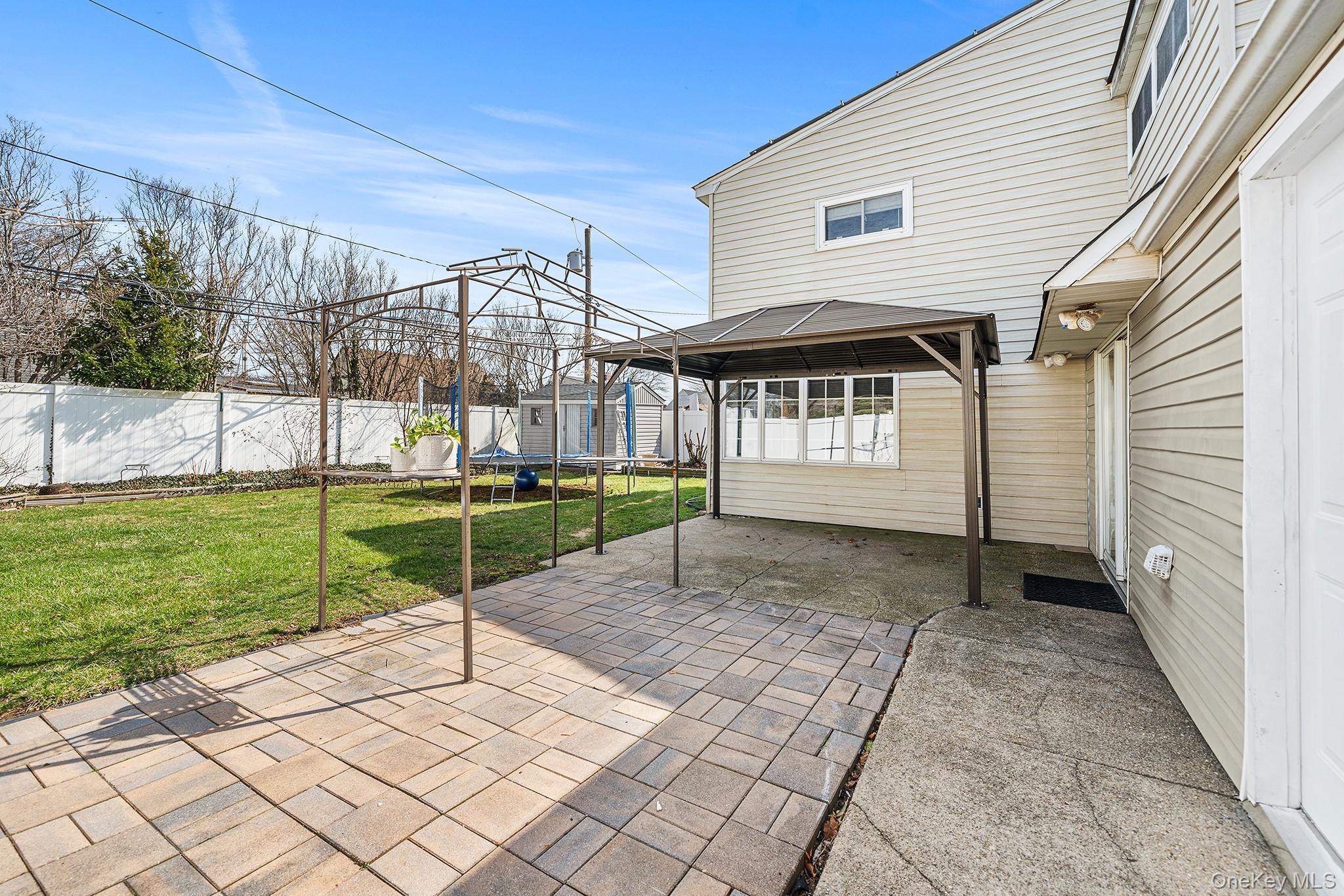 Single Family Red Maple  Nassau County, NY 11756, MLS-980031-4