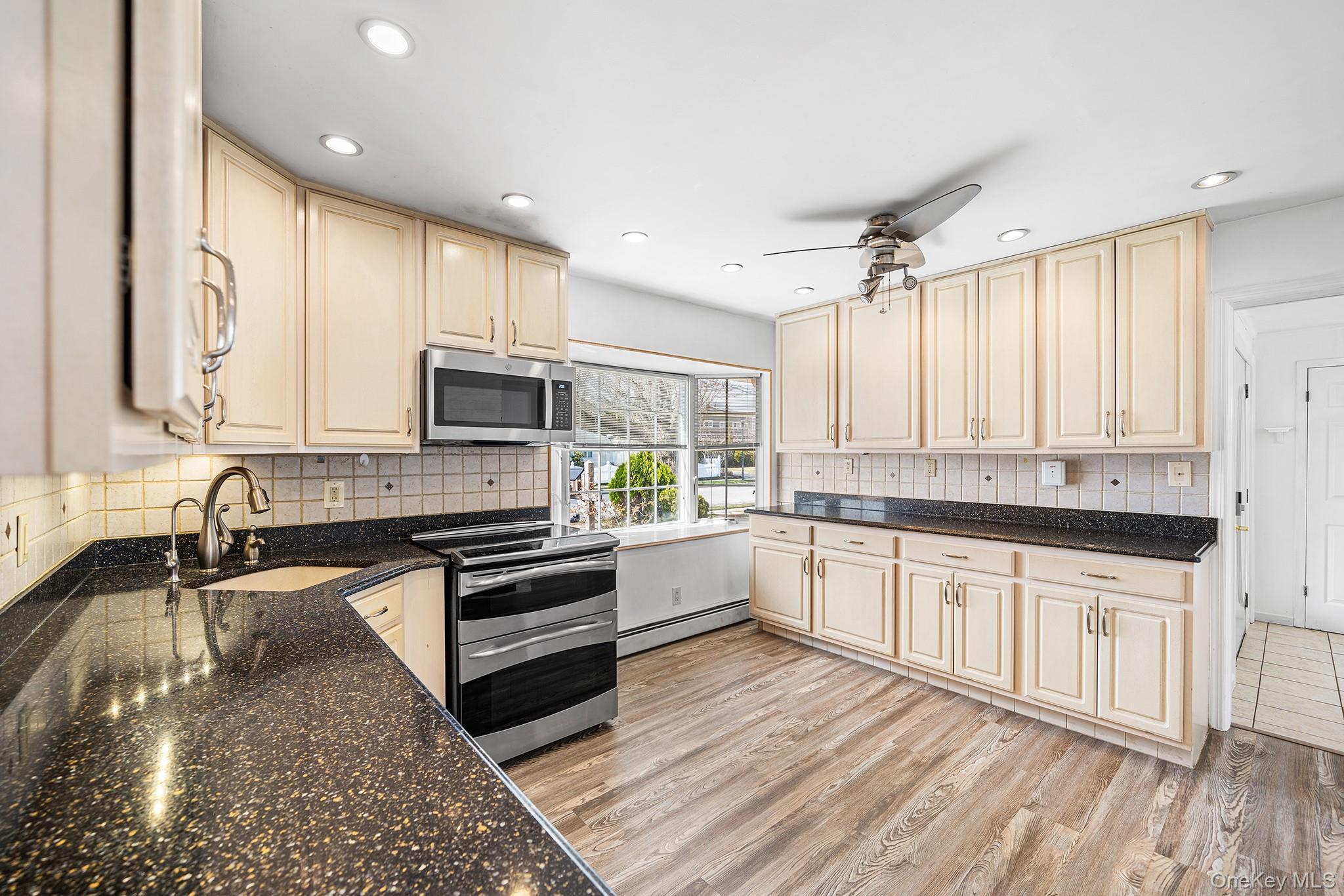 Single Family Red Maple  Nassau County, NY 11756, MLS-980031-5