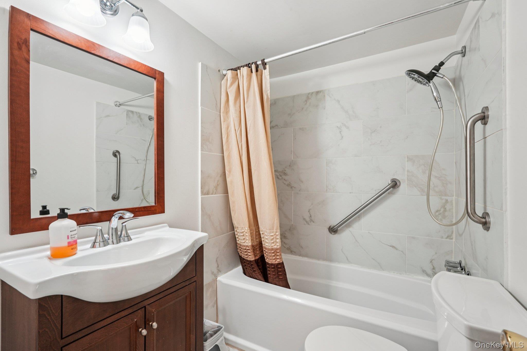 Single Family Westside  Rockland County, NY 10927, MLS-980037-20