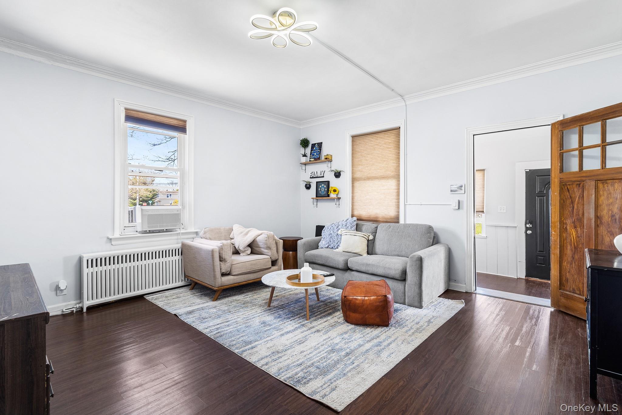 Single Family 10th  Suffolk County, NY 11704, MLS-980040-7