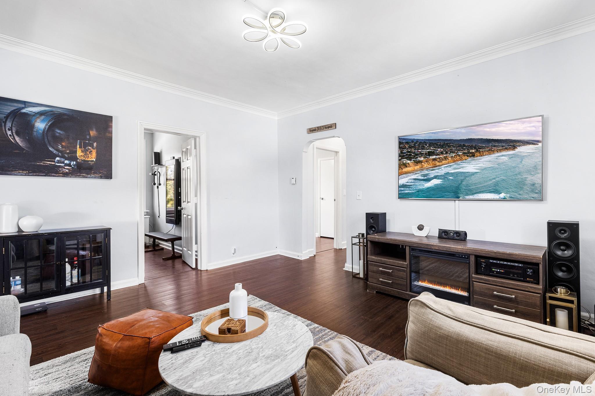 Single Family 10th  Suffolk County, NY 11704, MLS-980040-9