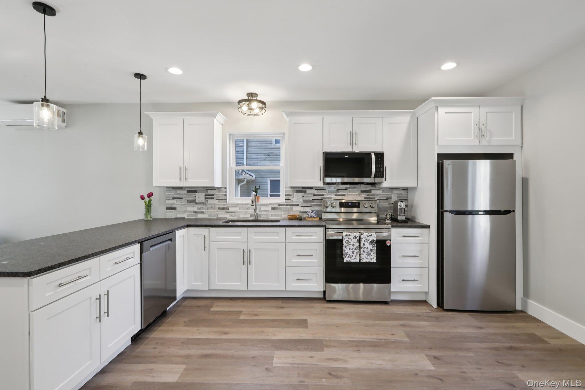 Single Family Windermere Avenue Orange County, NY 10925, MLS-980046-10