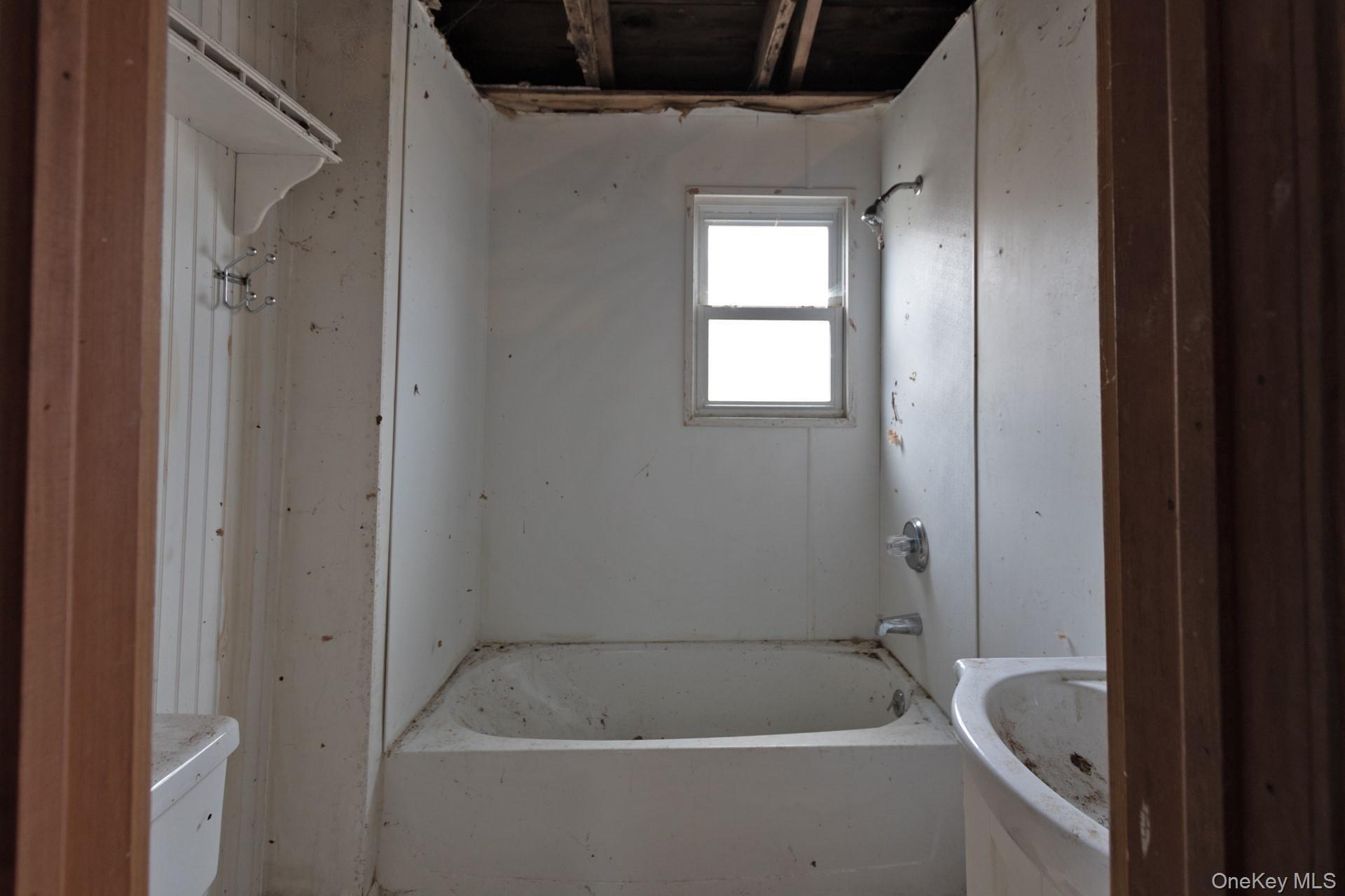 Single Family Red Mill  Greene County, NY 12083, MLS-980047-9