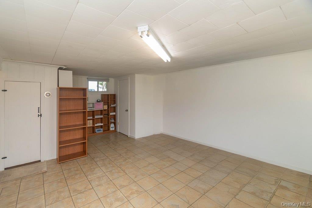 Single Family Crest  Out Of Area, NY 06811, MLS-980048-27