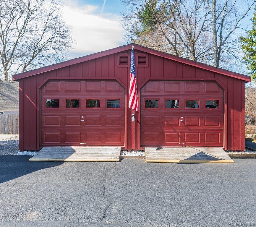 Single Family Crest  Out Of Area, NY 06811, MLS-980048-4