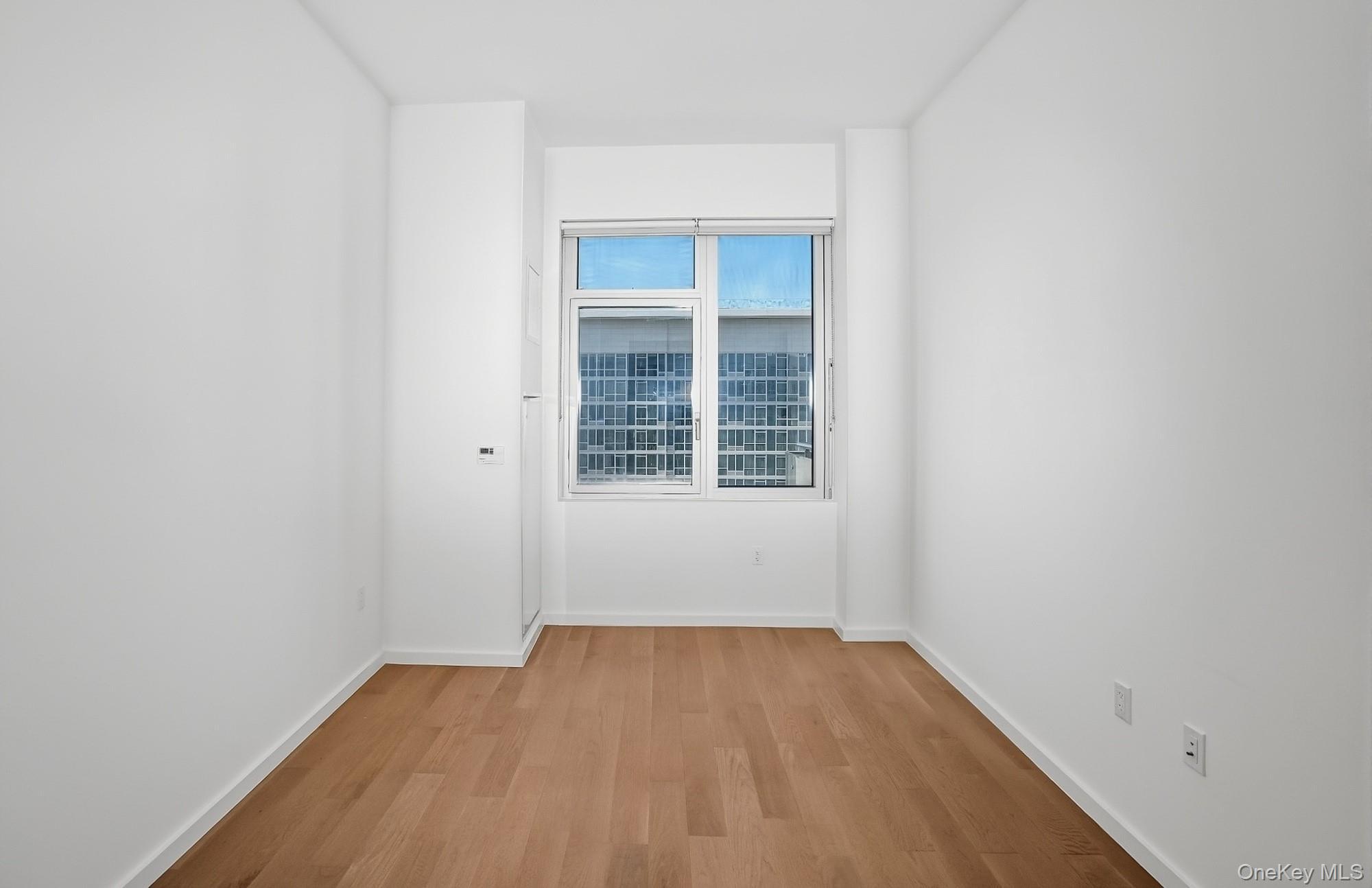 Condo 39th  Queens, NY 11354, MLS-980063-7