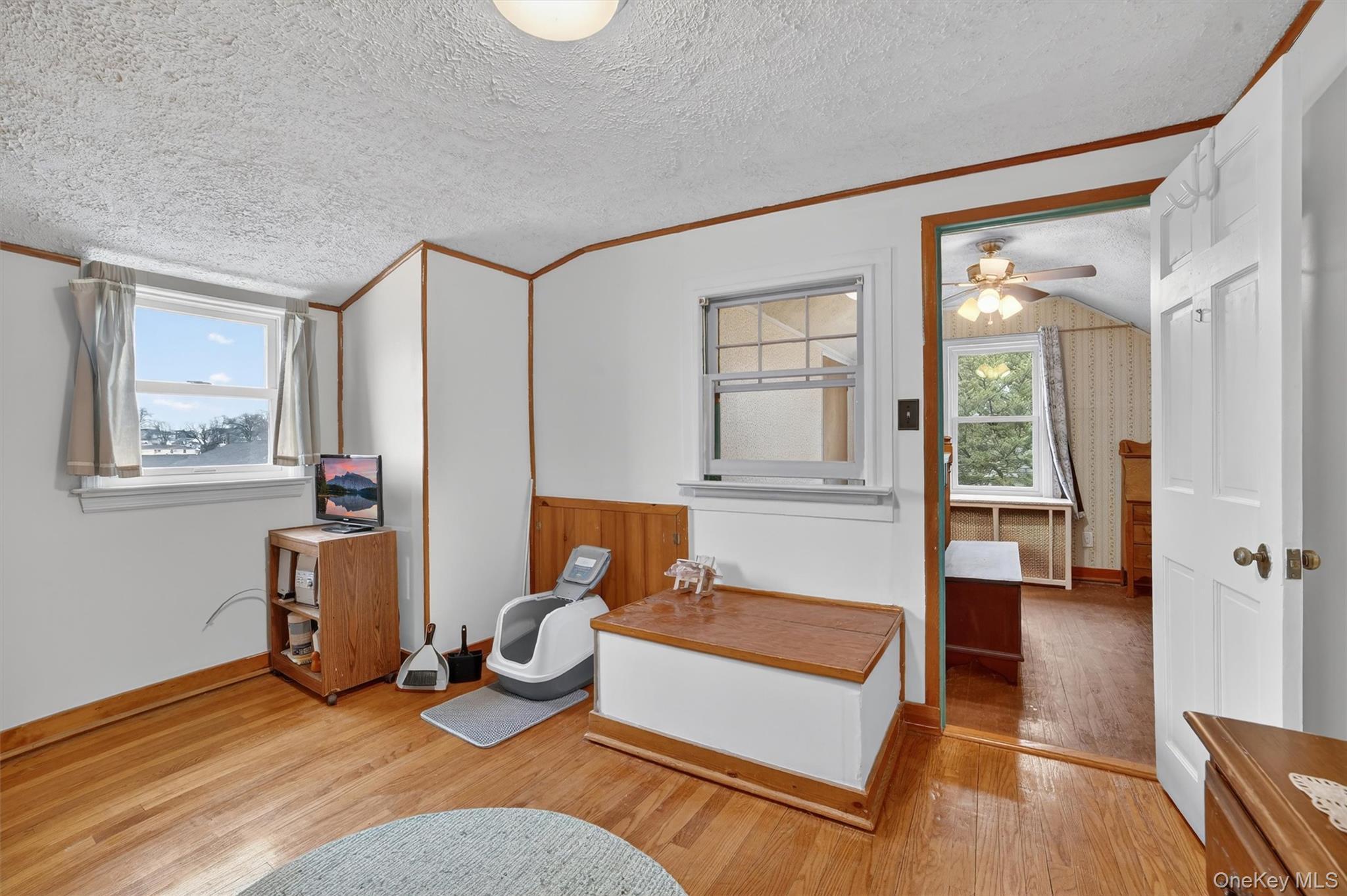 Single Family Hunter  Westchester County, NY 10704, MLS-980116-16