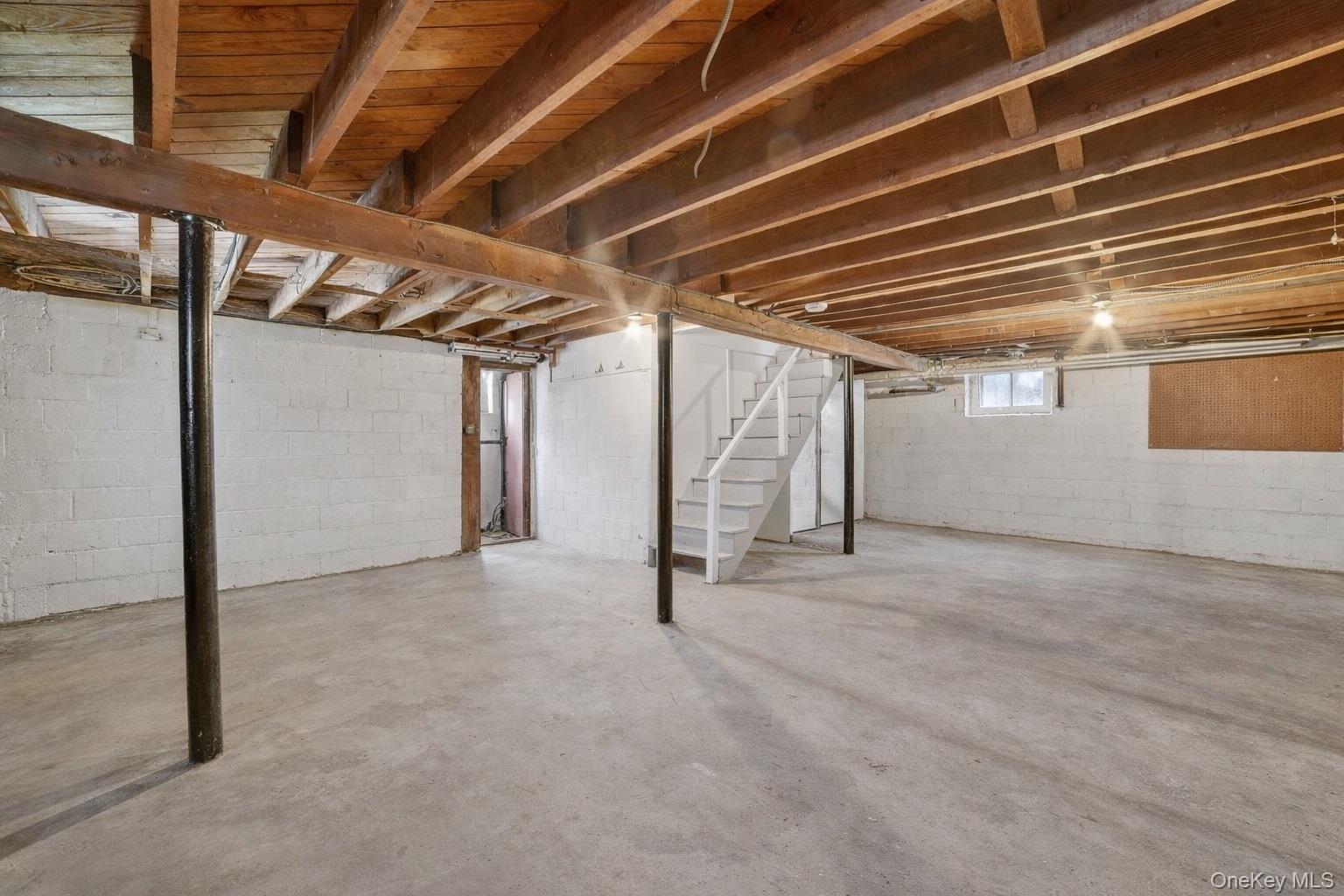 Single Family Hunter  Westchester County, NY 10704, MLS-980116-17