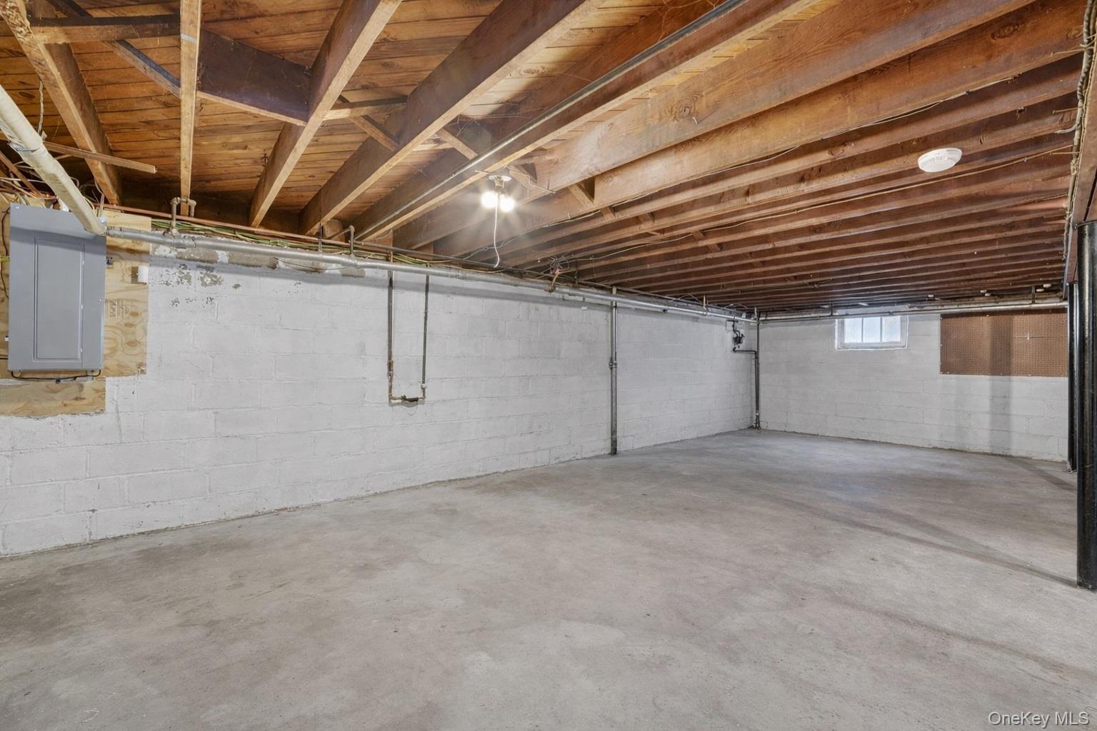 Single Family Hunter  Westchester County, NY 10704, MLS-980116-18