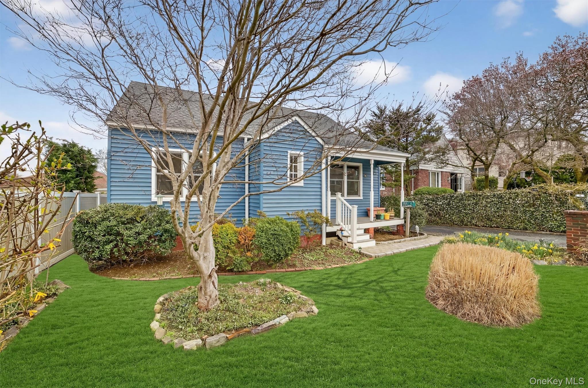 Single Family Hunter  Westchester County, NY 10704, MLS-980116-2