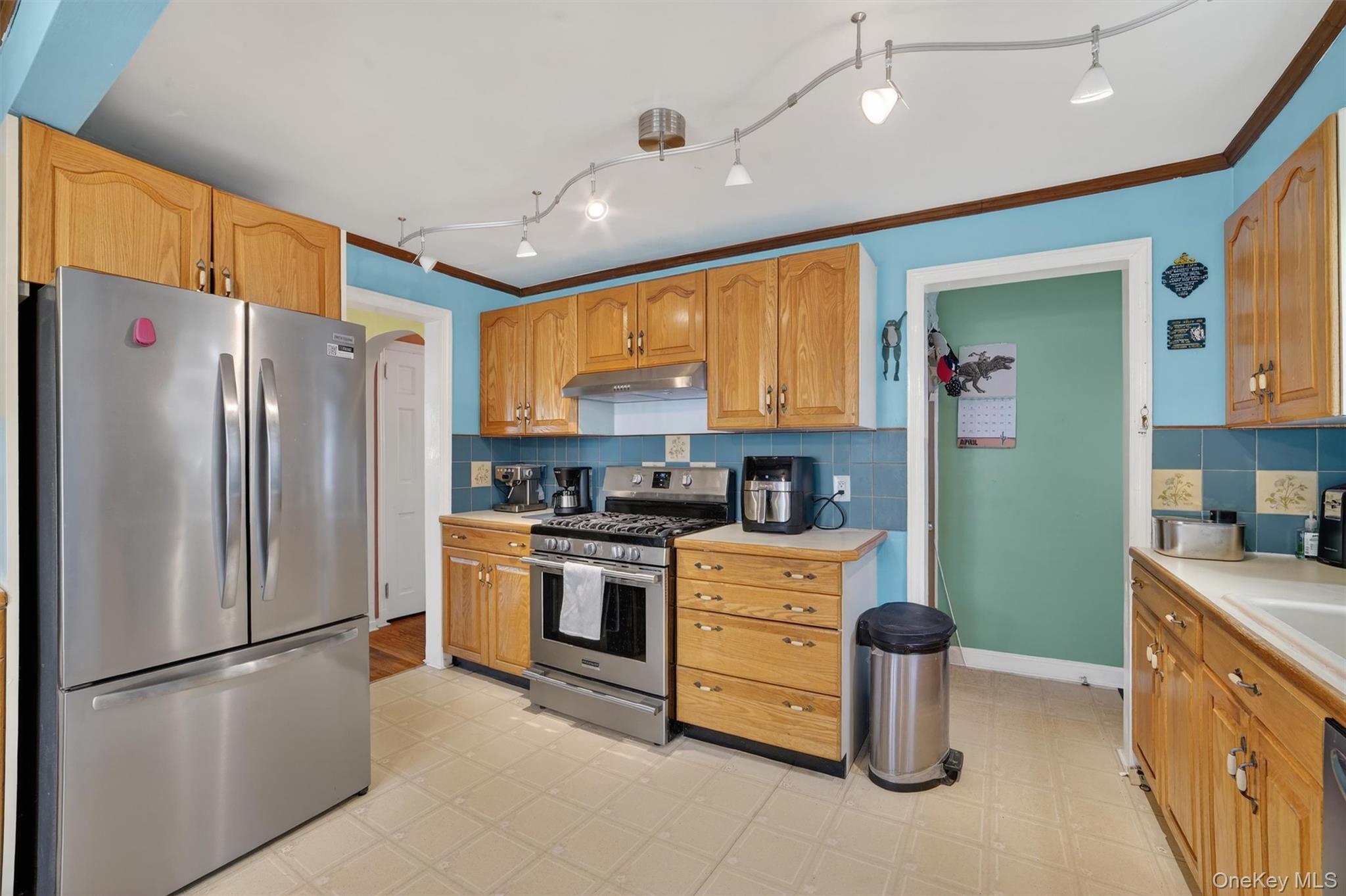 Single Family Hunter  Westchester County, NY 10704, MLS-980116-6