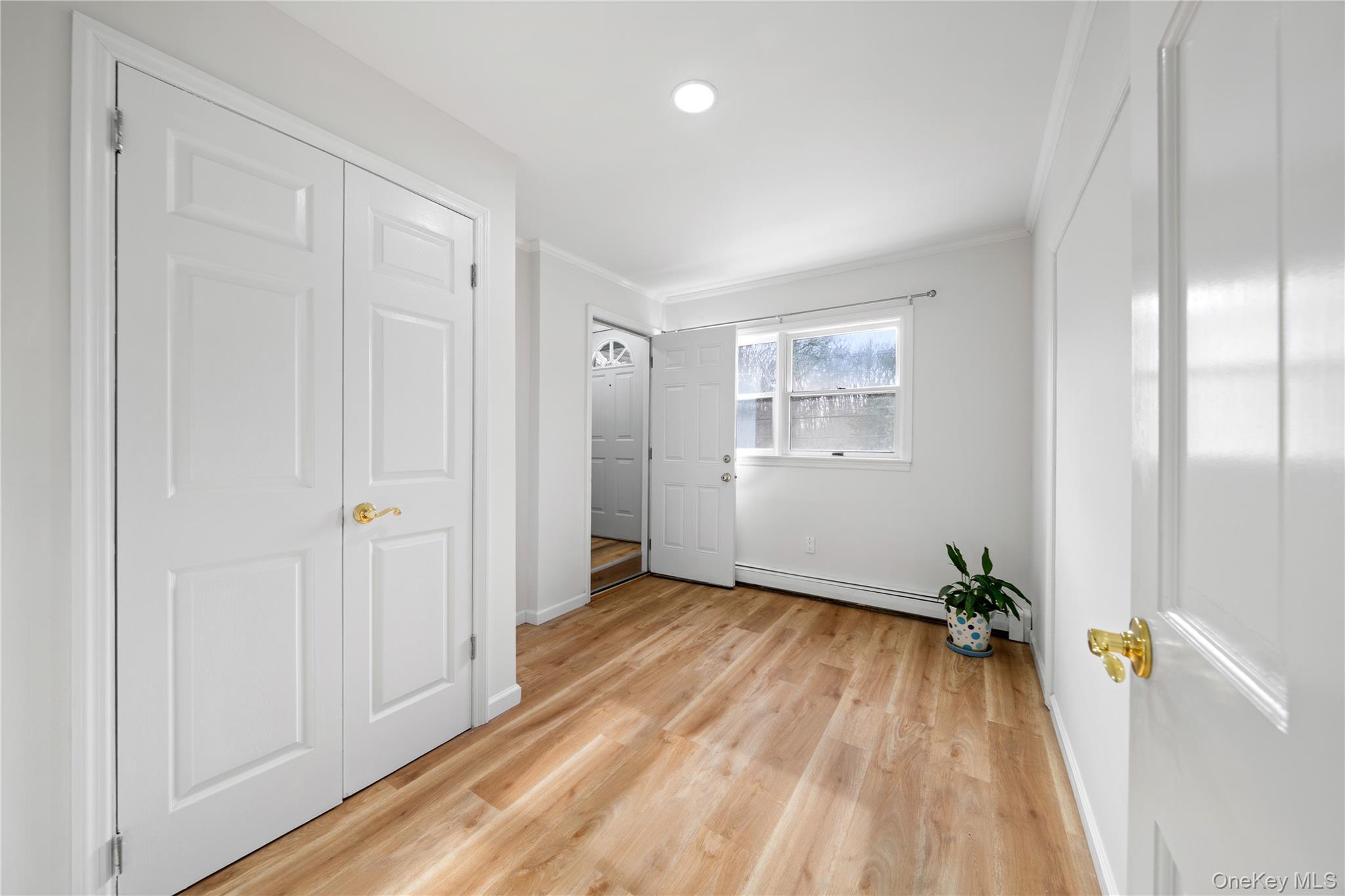 Single Family Meadow  Suffolk County, NY 11787, MLS-980129-21