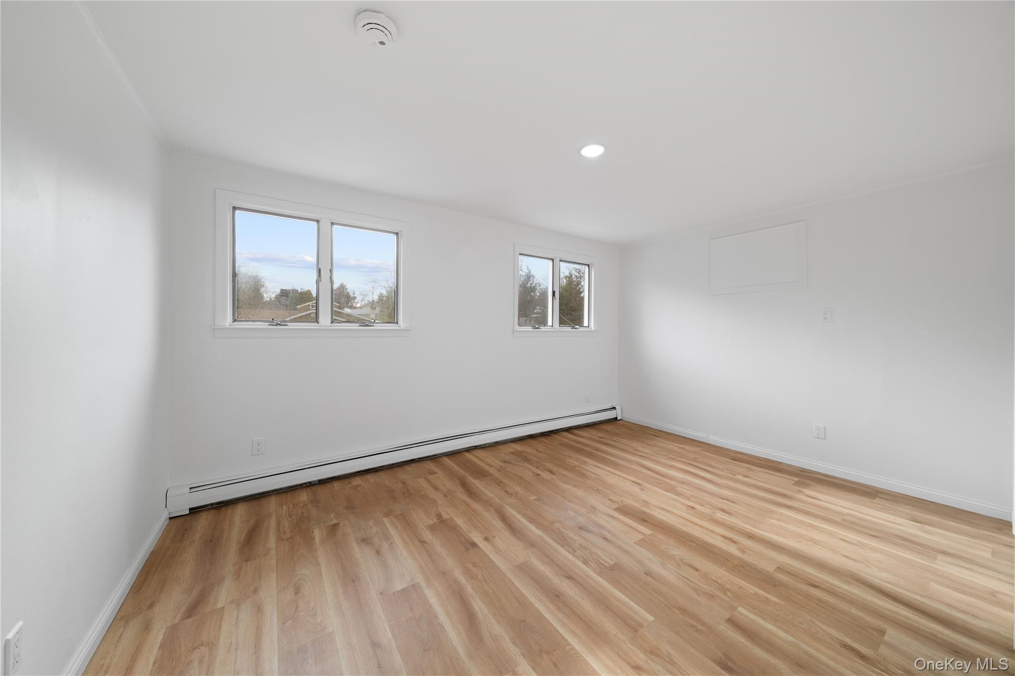 Single Family Meadow  Suffolk County, NY 11787, MLS-980129-24