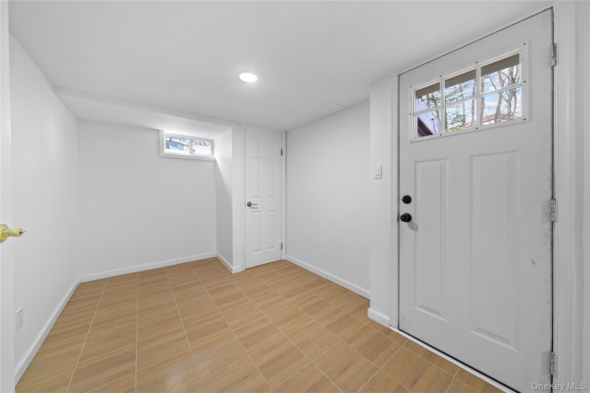 Single Family Meadow  Suffolk County, NY 11787, MLS-980129-30