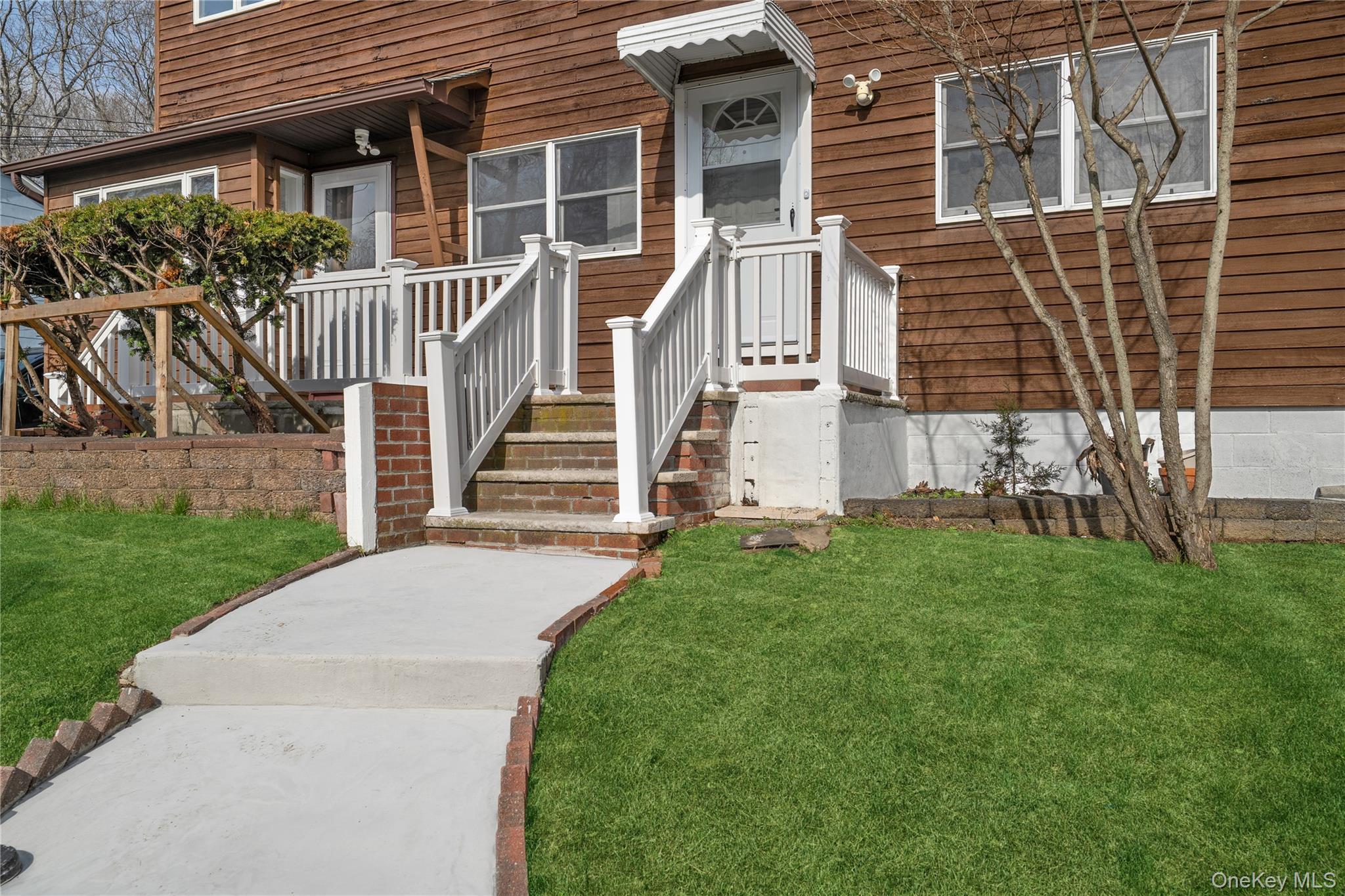Single Family Meadow  Suffolk County, NY 11787, MLS-980129-4