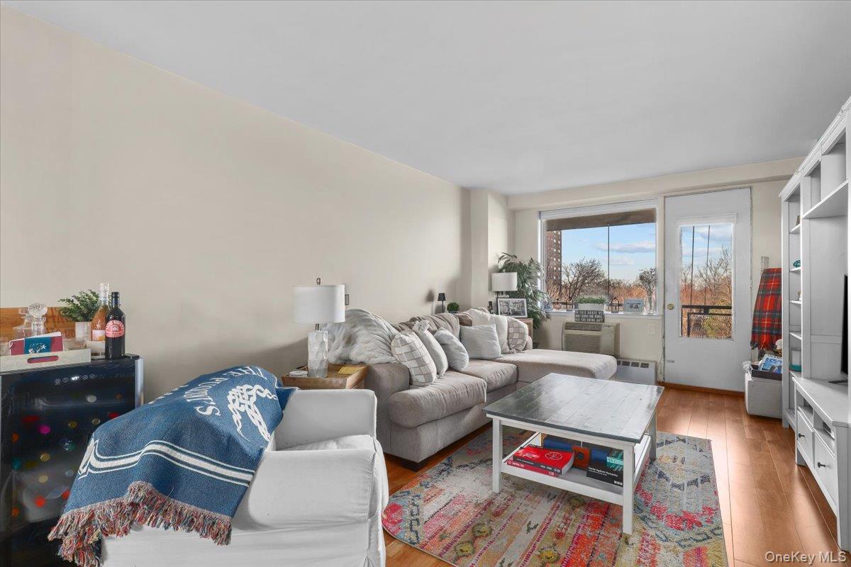 Coop Arlington  Bronx, NY 10471, MLS-980130-7