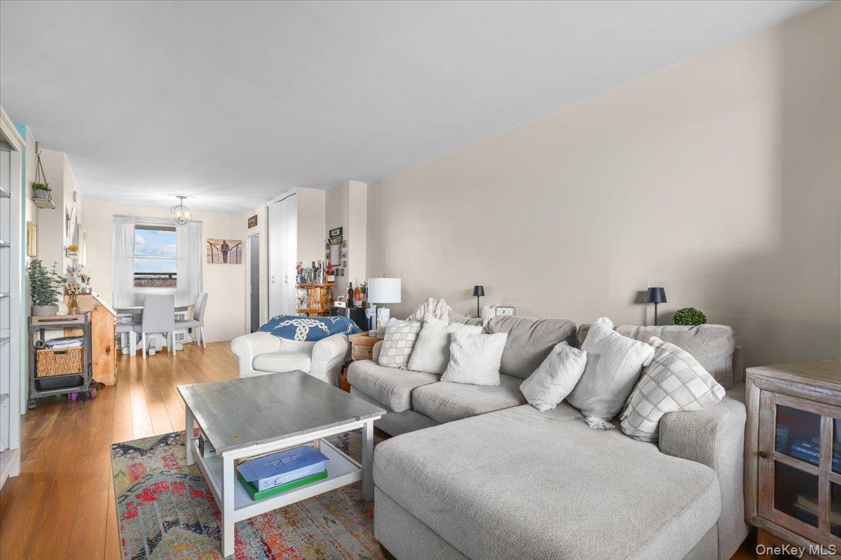 Coop Arlington  Bronx, NY 10471, MLS-980130-8