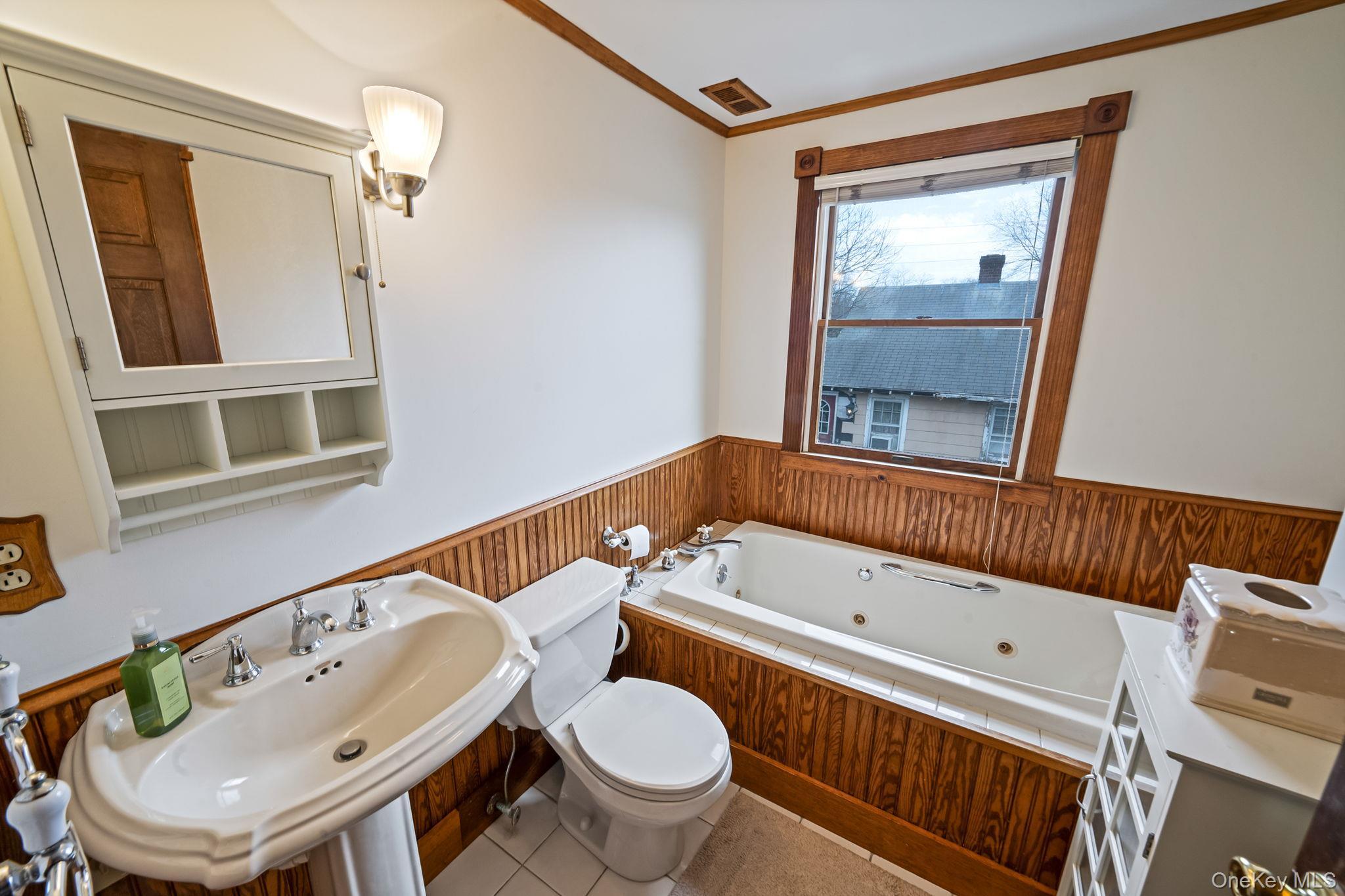Single Family Wickham  Suffolk County, NY 11952, MLS-980163-28