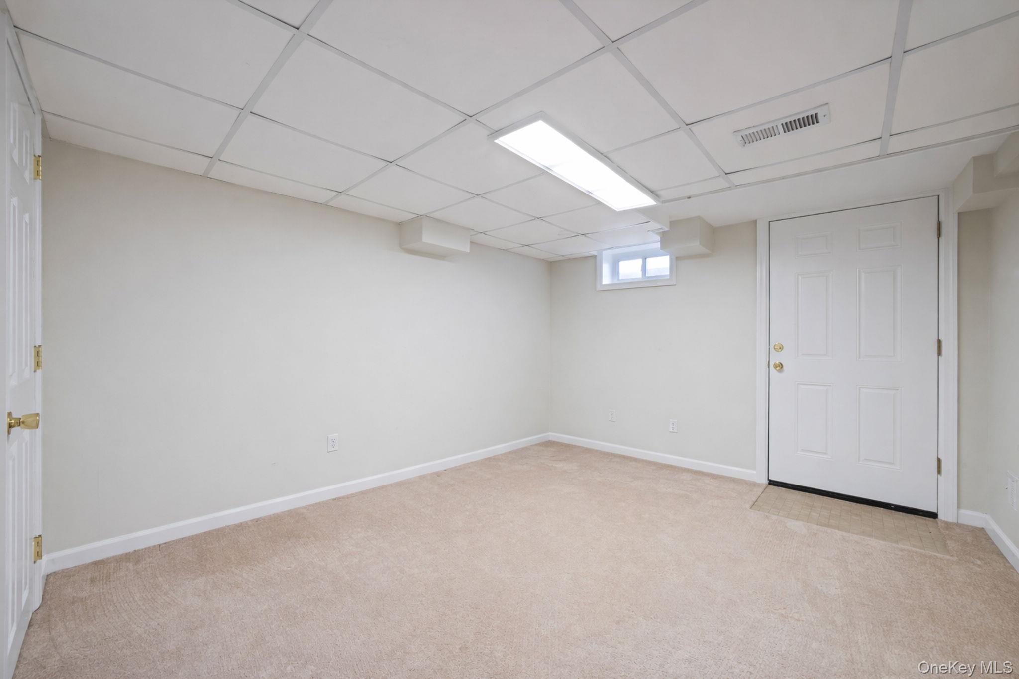 Single Family Wickham  Suffolk County, NY 11952, MLS-980163-30