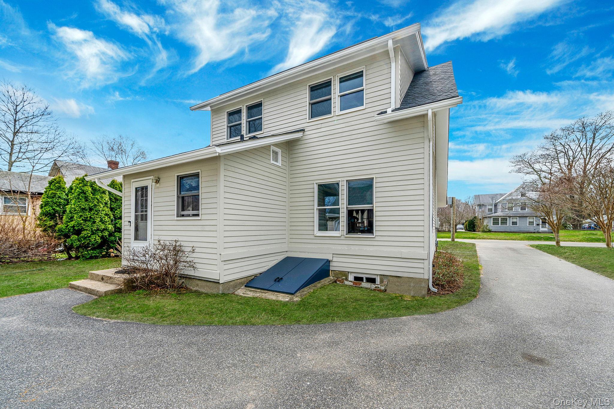 Single Family Wickham  Suffolk County, NY 11952, MLS-980163-6