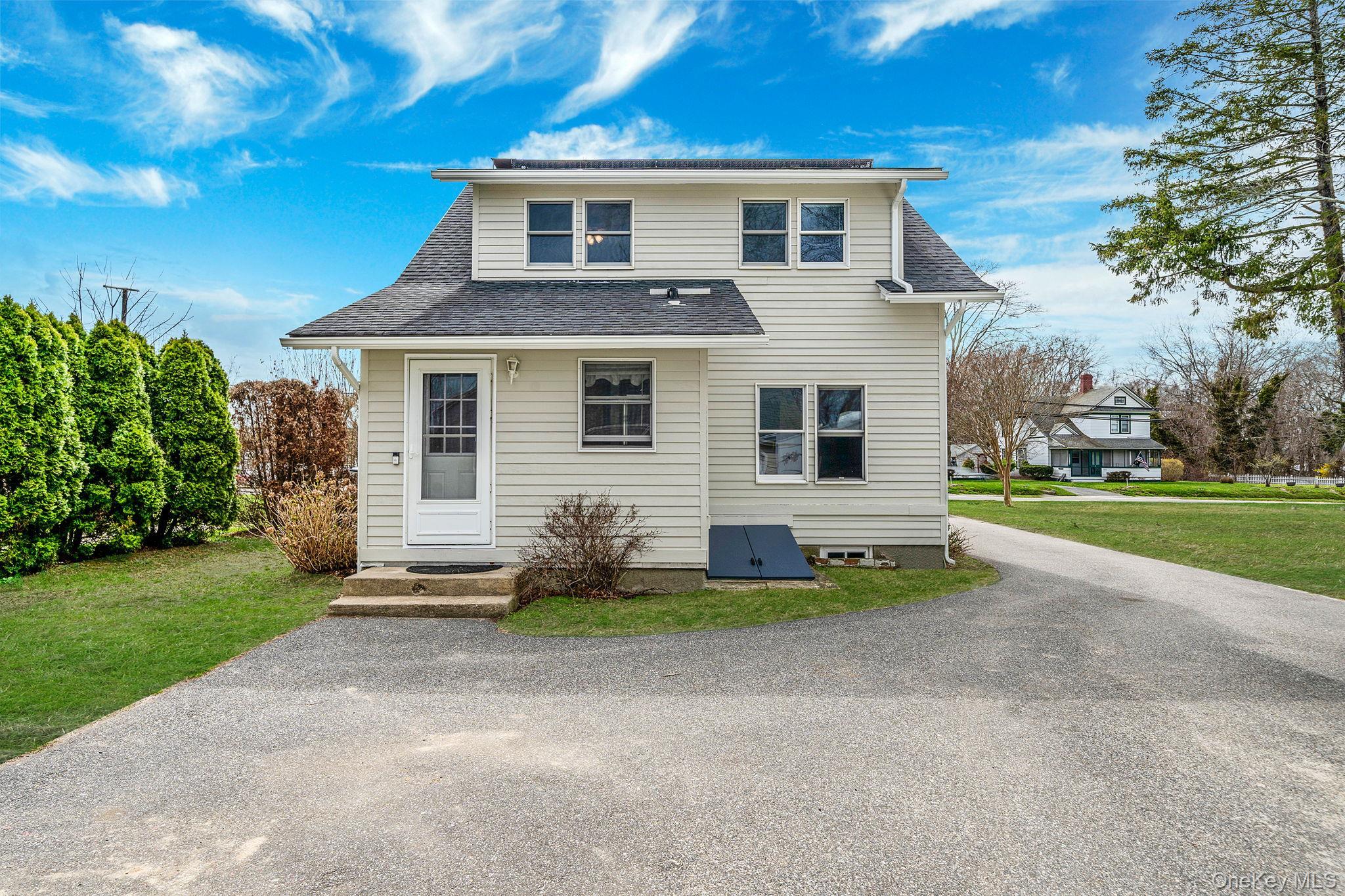 Single Family Wickham  Suffolk County, NY 11952, MLS-980163-7