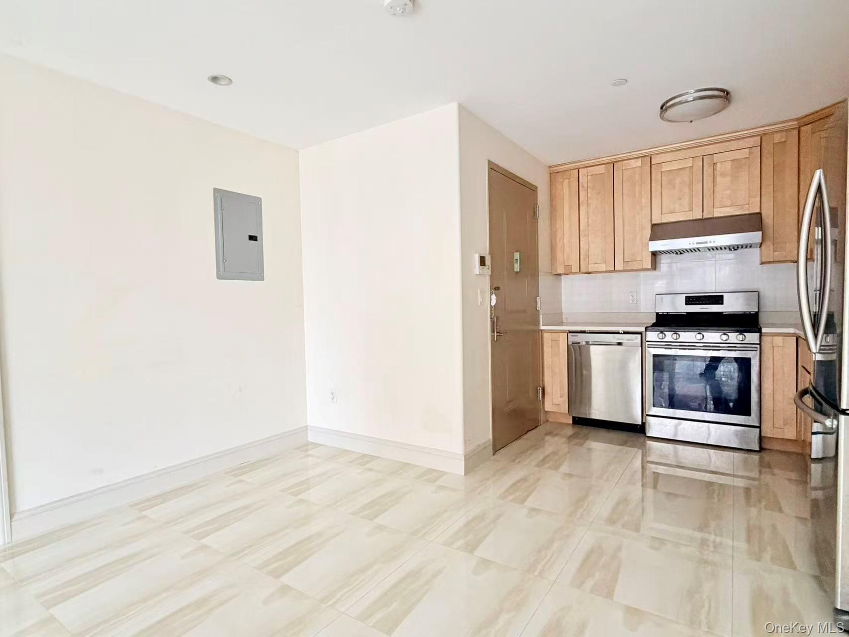 Condo Austin  Queens, NY 11374, MLS-980168-14