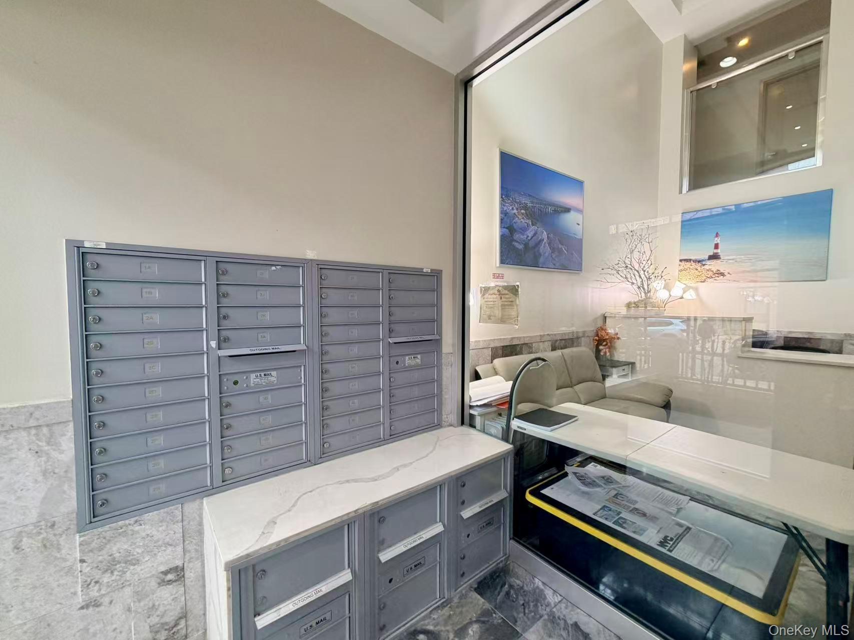 Condo Austin  Queens, NY 11374, MLS-980168-7