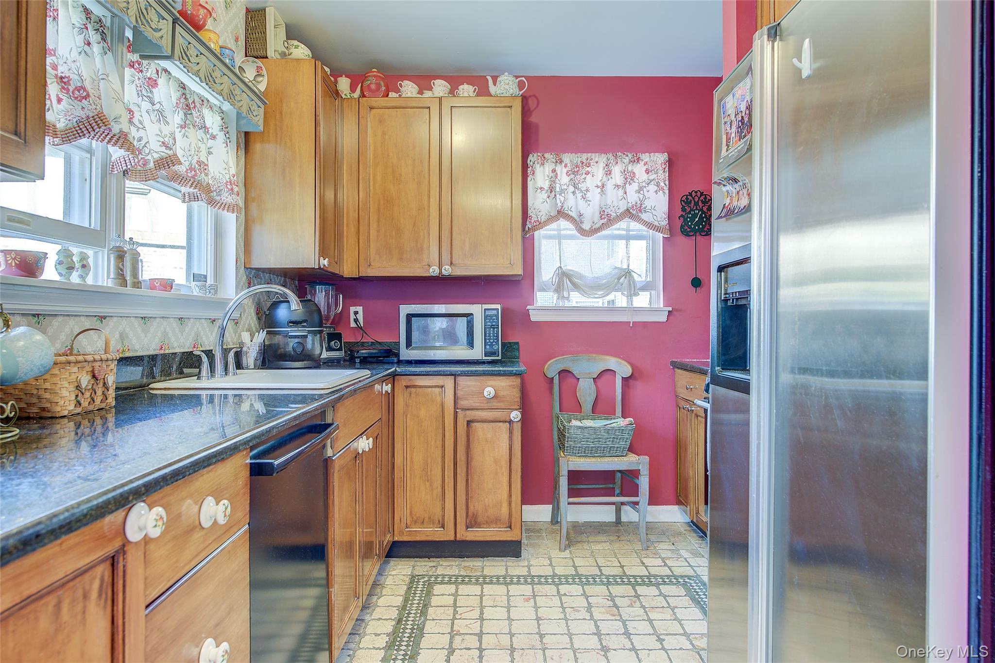 Condo Powells Cove  Queens, NY 11357, MLS-980179-22