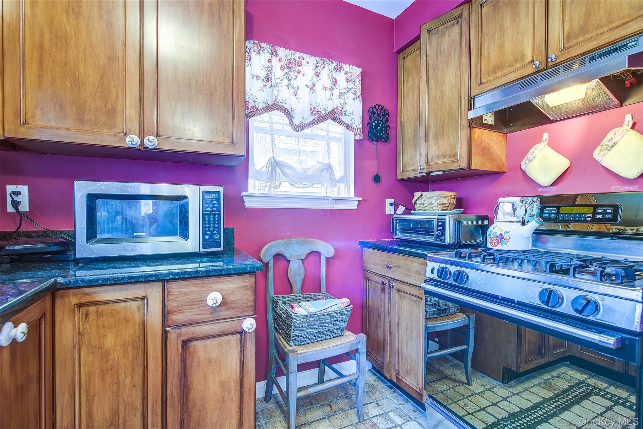 Condo Powells Cove  Queens, NY 11357, MLS-980179-23