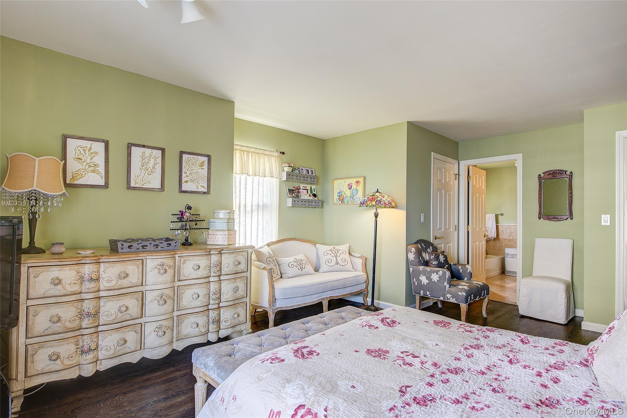 Condo Powells Cove  Queens, NY 11357, MLS-980179-28