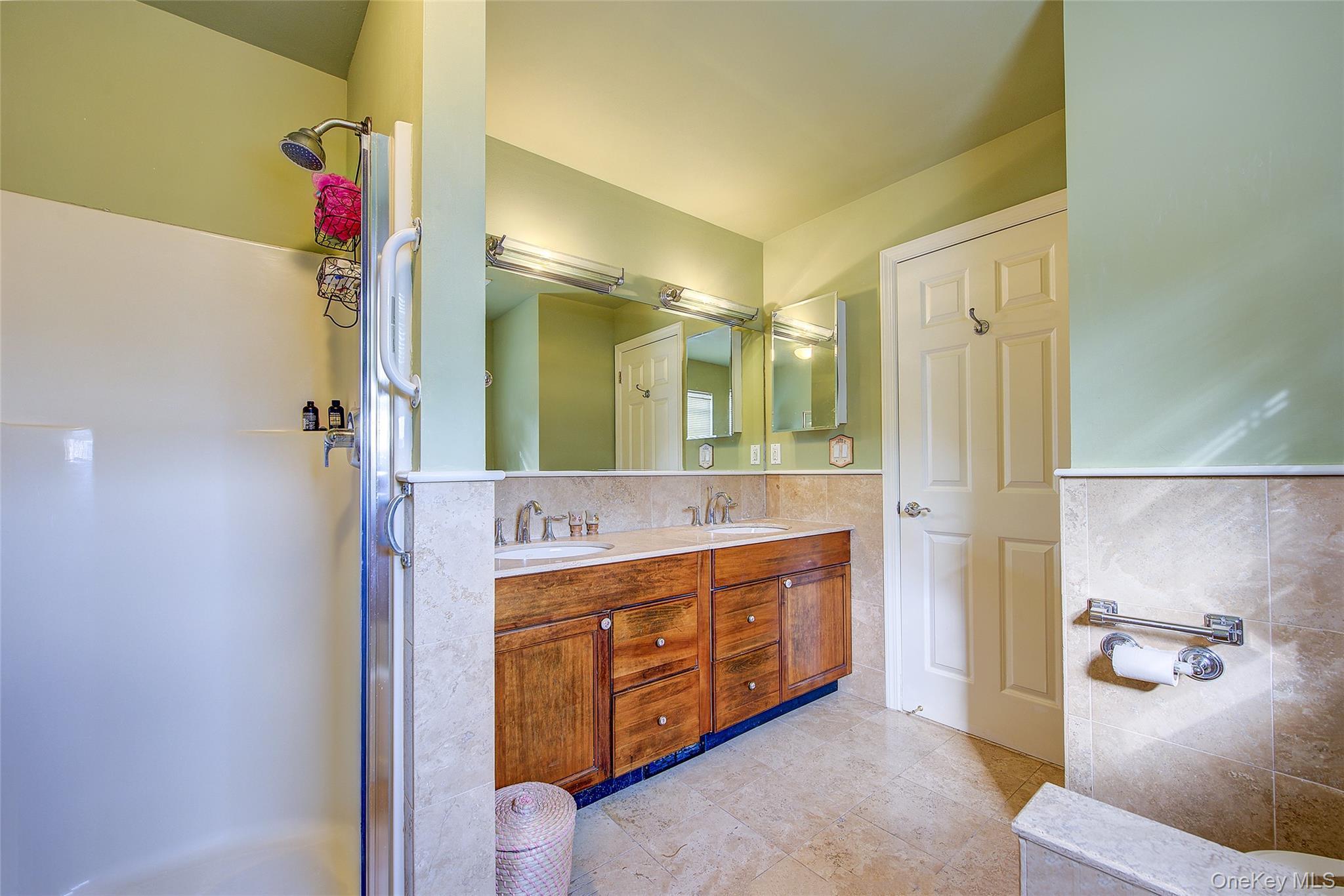 Condo Powells Cove  Queens, NY 11357, MLS-980179-34