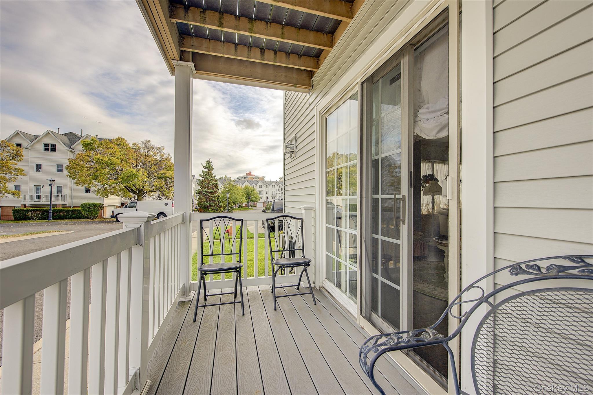 Condo Powells Cove  Queens, NY 11357, MLS-980179-8