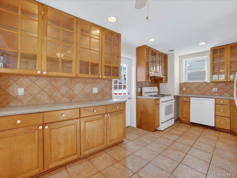 Single Family Wellman  Bronx, NY 10461, MLS-980181-12