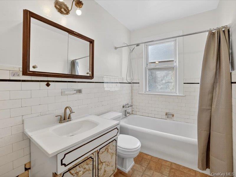 Single Family Wellman  Bronx, NY 10461, MLS-980181-27