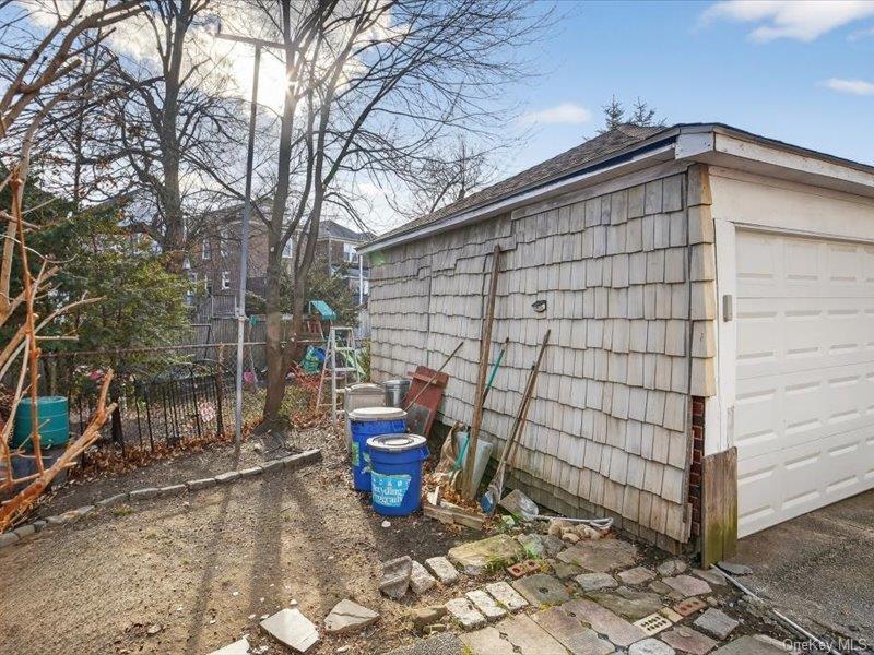 Single Family Wellman  Bronx, NY 10461, MLS-980181-30