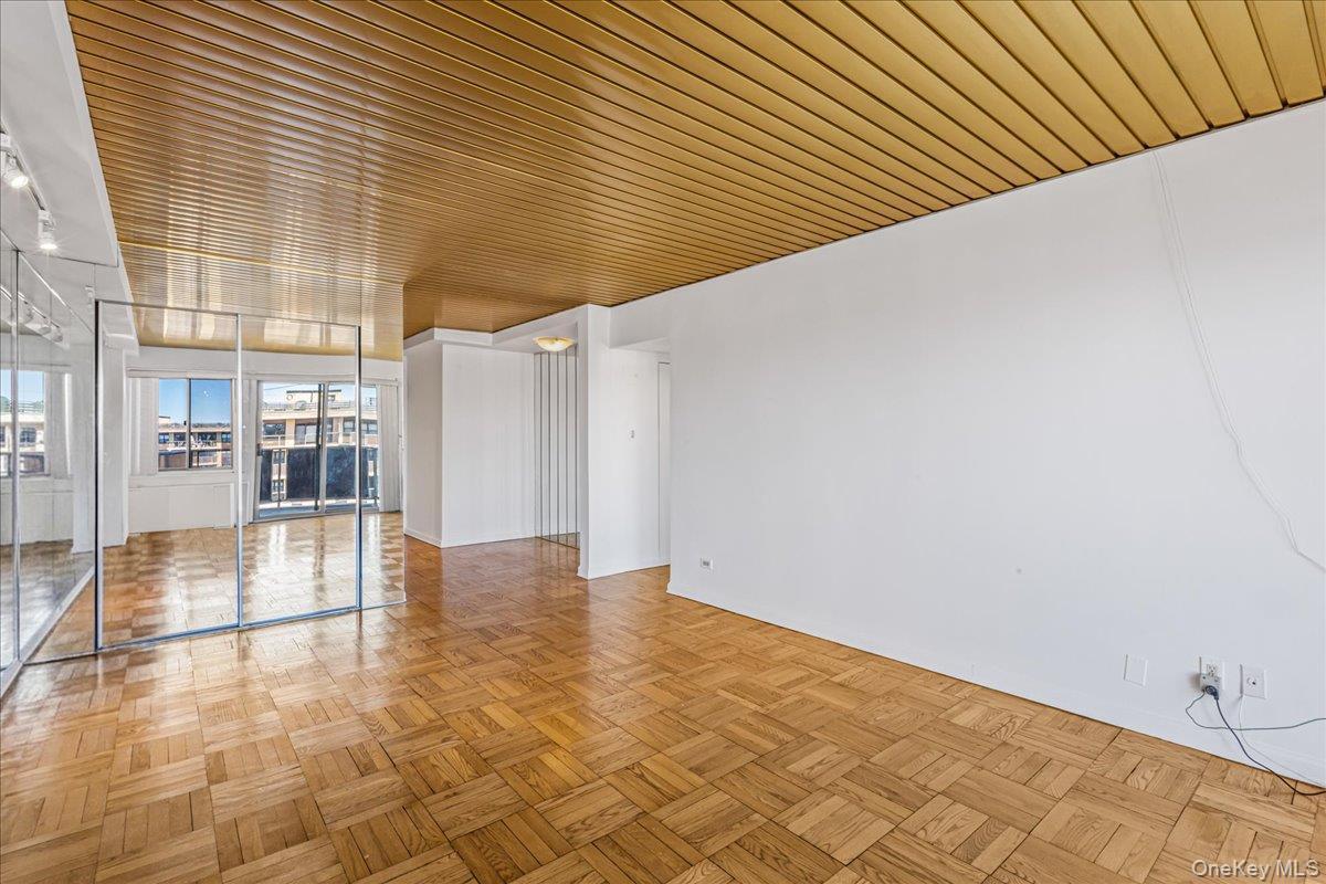 Coop 215th Queens, NY 11360, MLS-980191-6