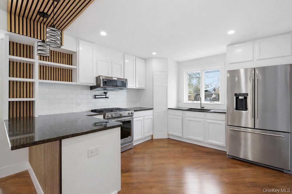 Single Family Swezey  Suffolk County, NY 11772, MLS-980192-9