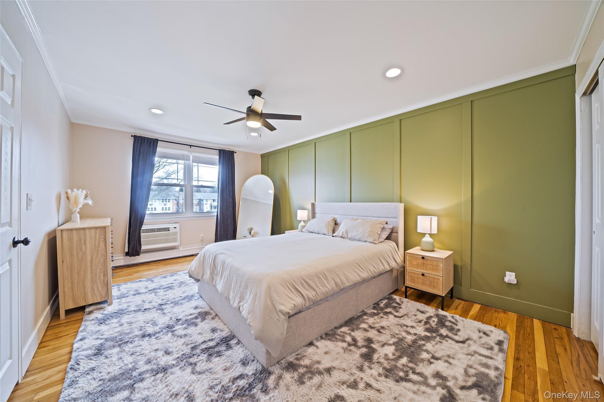 Coop Fairharbor  Suffolk County, NY 11772, MLS-980193-15