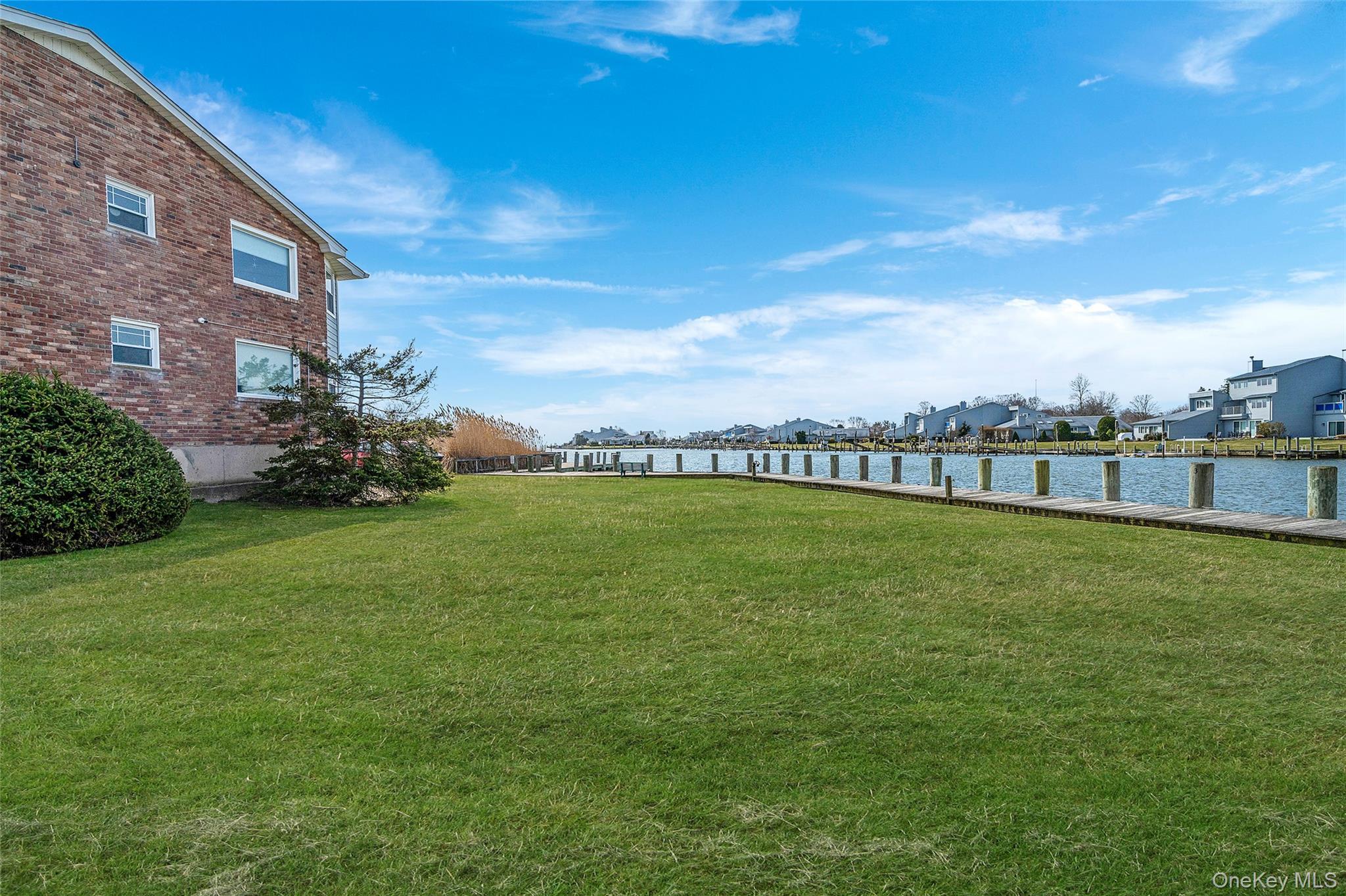 Coop Fairharbor  Suffolk County, NY 11772, MLS-980193-20