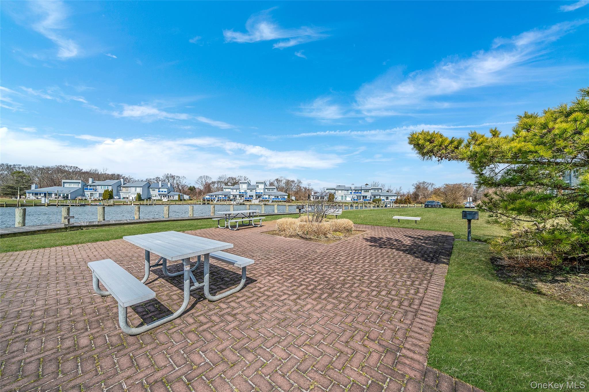 Coop Fairharbor  Suffolk County, NY 11772, MLS-980193-21