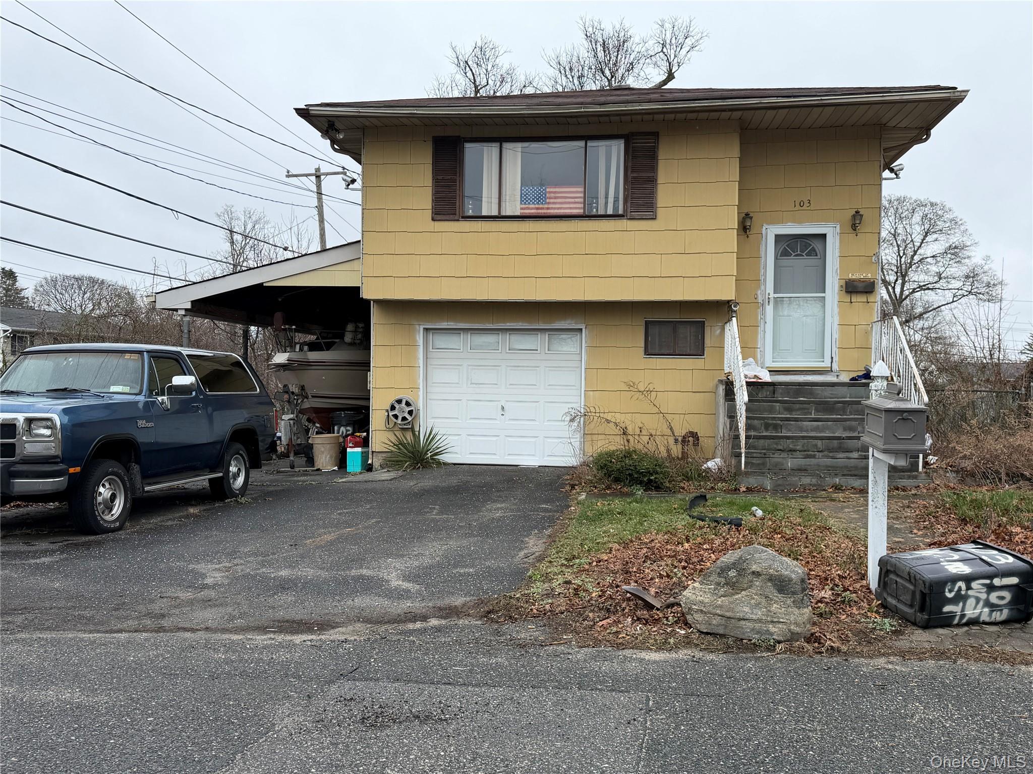 Single Family 2nd  Suffolk County, NY 11779, MLS-980204-2