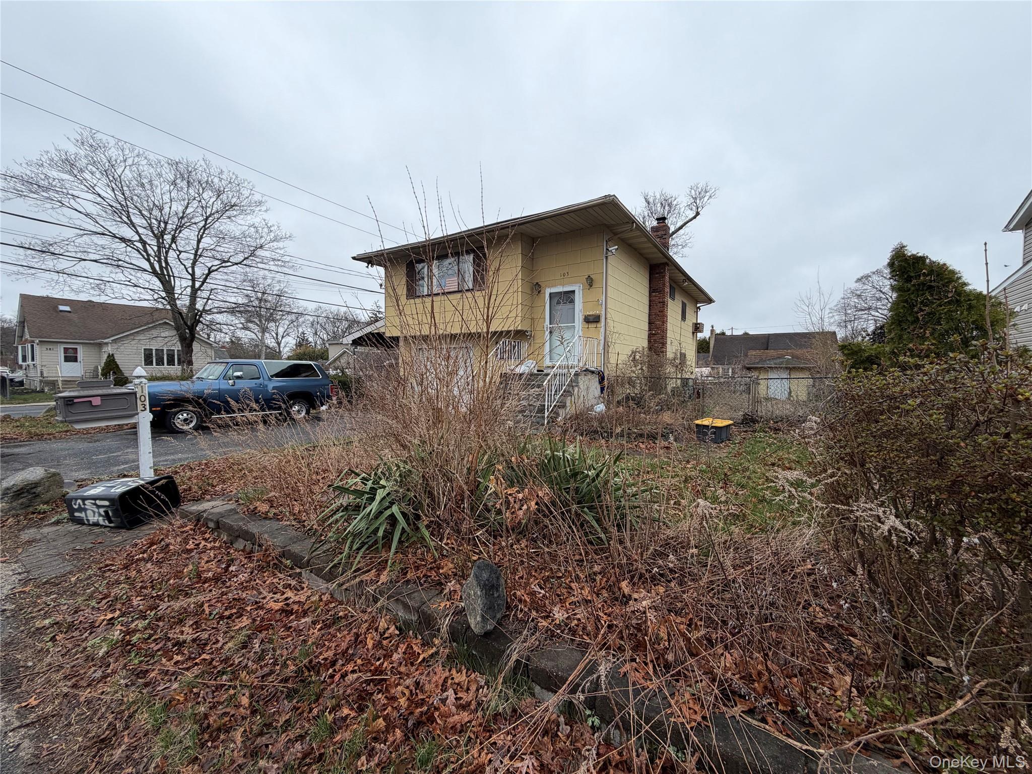 Single Family 2nd  Suffolk County, NY 11779, MLS-980204-3