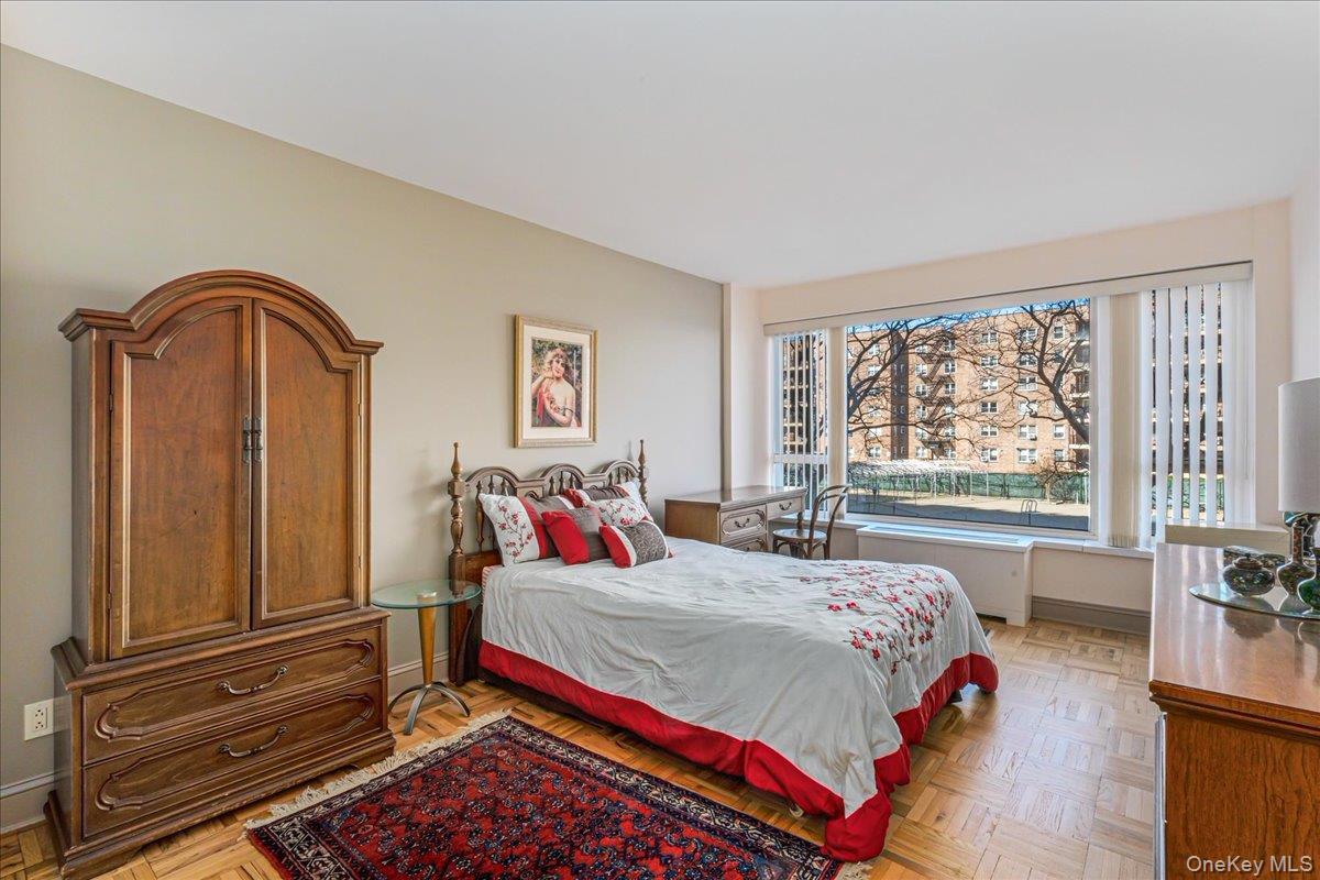 Coop Powells Cove  Queens, NY 11357, MLS-980252-10