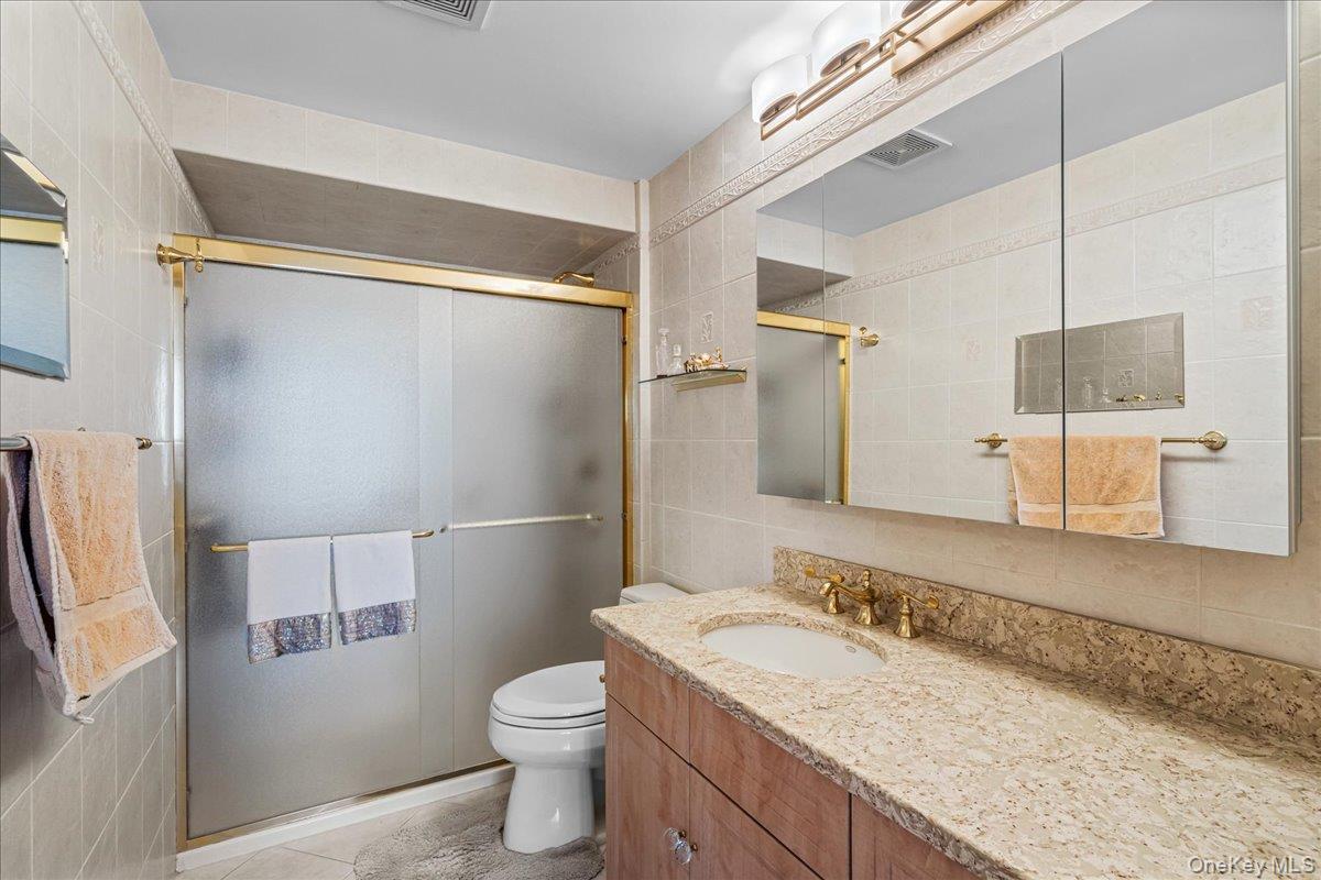 Coop Powells Cove  Queens, NY 11357, MLS-980252-13