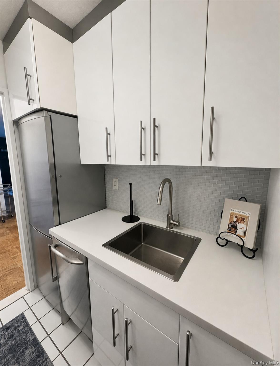 Coop 57th  Manhattan, NY 10022, MLS-980253-4