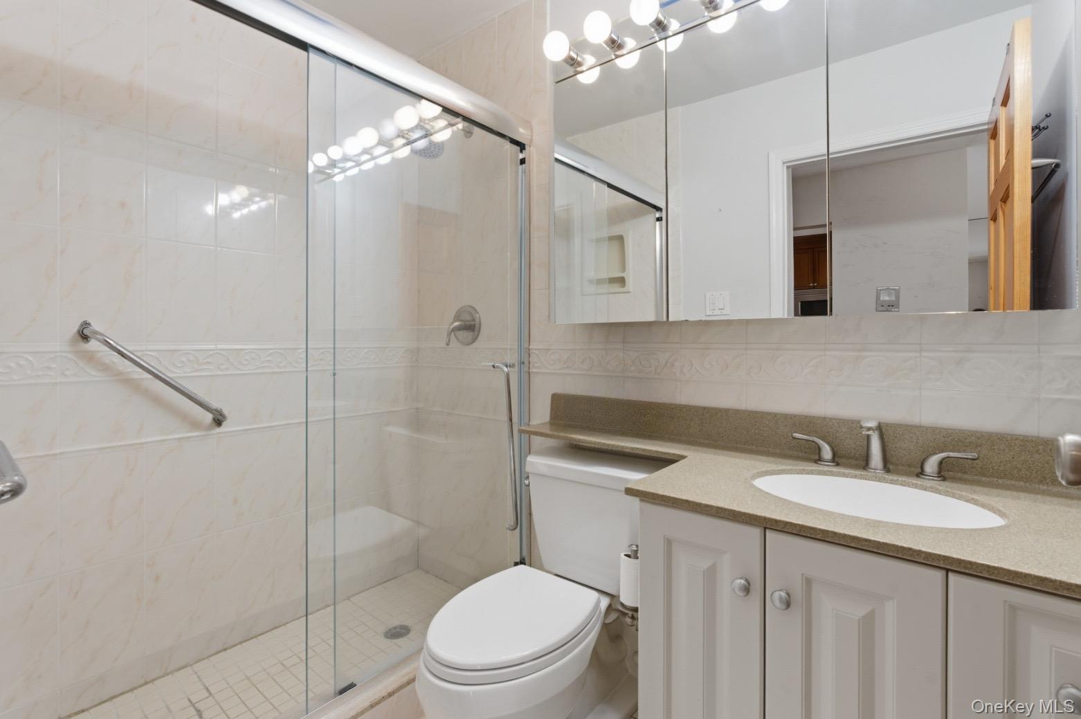 Condo Lori  Queens, NY 11360, MLS-980261-9