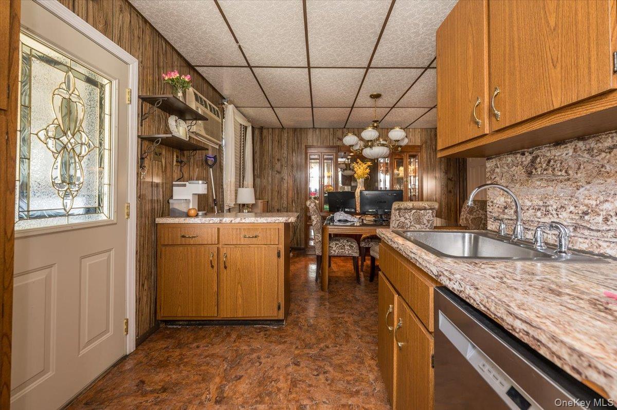 Single Family Calhoun  Bronx, NY 10465, MLS-980266-12